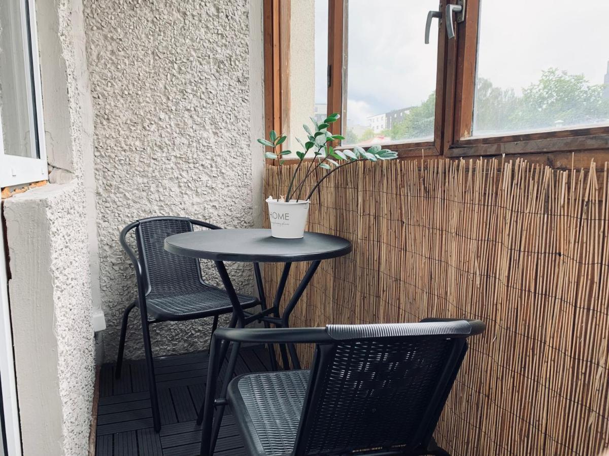 You'Ll Love This Large Apartment! Free Parking! 塔林 外观 照片
